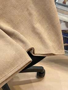 SHEIN 两件套男童休闲可爱图案纹理面料圆领短袖短裤套装，适合通勤、上学、日常休闲穿着、运动、春夏穿着。