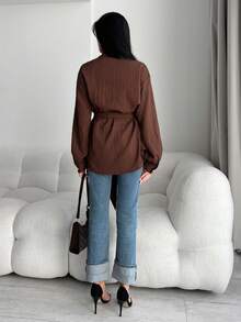 Modelyn Áo maxi dài tay cổ bẻ cho nữ, chất liệu vải dệt, cài khuy giả ngọc trai, thiết kế thắt eo, kiểu dáng vintage, thích hợp cho công sở. - màu nâu - Xem 5