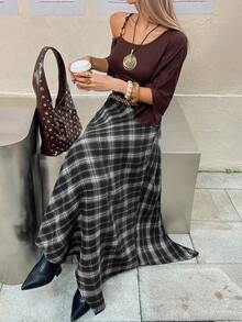 DAZY Chân váy nữ kẻ caro phong cách tối giản thường ngày, phù hợp với xu hướng Y2K. - màu đen - Xem 4