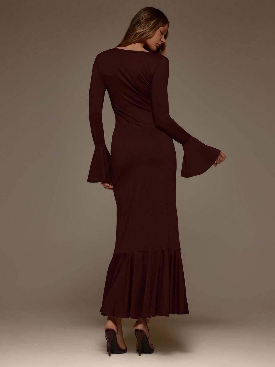 Asymmetrisches Maxikleid mit V-Ausschnitt, Knopfleiste, Rüschen, Schlitz und langem Arm, für Valentinstag, sexy, süß, Party, romantische Nacht, Urlaub, elegant