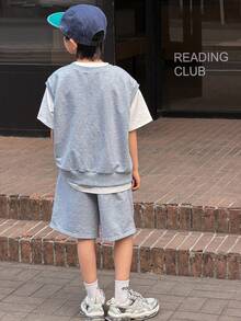 SHEIN Little Byeori 3件套儿童/青少年男童休闲日常舒适字母印花圆领背心、纯色圆领短袖T恤、纯色针织短裤三件套 - 彩色 - 查看 2