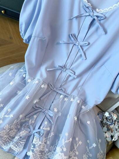 GlowEve CURVE 大码女式可爱泡泡袖蝴蝶结装饰纽扣腰修身蕾丝拼接短款上衣，夏季新款纯色泡泡袖蝴蝶结装饰蕾丝边短款上衣，适合日常外出、约会、购物或与朋友聚会