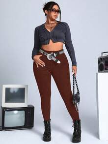SHEIN ICON Plus Size Solid Color Slim Fit Casual Jeans With Pockets - Red - View 5