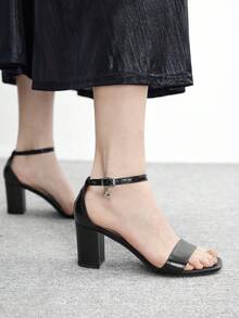CUCCOO BIZCHIC 女士方头粗跟黑色踝带露趾高跟凉鞋，适合日常通勤、百搭、婚礼、派对、约会等各种场合。 - 黑色 - 查看 4