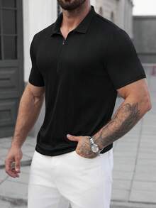 Manfinity CasualCool 男士纯色简约日常短袖Polo衫，黑色短袖衬衫，男士针织衫，拉链Polo衫，男士高尔夫球衫，适合日常休闲、周末旅行、户外活动、探险旅行、轻松的工作环境或半正式场合，也是送给男友/丈夫、周年纪念/生日、派对、暑假、新年、婚礼、情人节的理想礼物。 - 黑色 - 查看 7