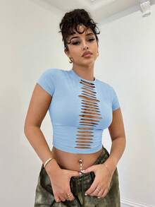 SHEIN BAE 纯色做旧镂空复古风紧身背心，适合音乐节、演唱会、休闲穿着。 - 淺藍色 - 查看 3