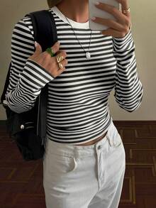 Livesso Damen Herbst gestreiftes figurbetontes Rundhals T-Shirt - Schwarz und Weiss - Übersicht 5