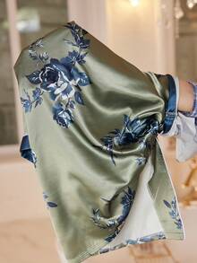 SHEIN 仿丝绸全印花欧式花卉滚边开衫睡衣套装 - 軍綠色 - 查看 6