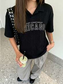 Manfinity Unisex Camisa polo de punto de cable con gráfico de letras para hombres, estilo ivy, vuelta al colegio, cosas de pareja - Negro - Ver 1