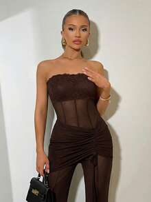 SHEIN BAE 黑色夏季性感音乐节海滩度假夜店套装，包括抹胸蕾丝T恤、网纱针织抽绳修身裙裤和喇叭裤，适合演唱会、乡村音乐会等场合，性感服装，女士连体裤，万圣节服装。 - 咖啡棕 - 查看 6