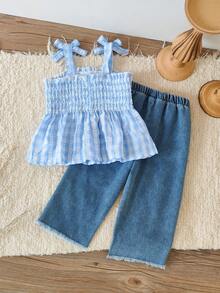 两件套女童舒适时尚休闲套装，常规厚度，可爱蝴蝶结装饰，3D立体花卉格纹背带上衣搭配刺绣柔软牛仔裤，适合春夏日常、居家、外出、旅行、上学、度假等场合。 - 彩色 - 查看 2