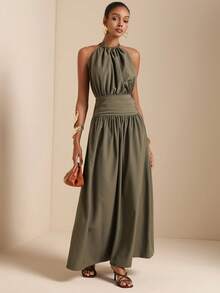 SHEIN Veneréa 女士纯色褶裥腰部时尚吊带连衣裙，适合度假穿着 - 橄欖綠 - 查看 1