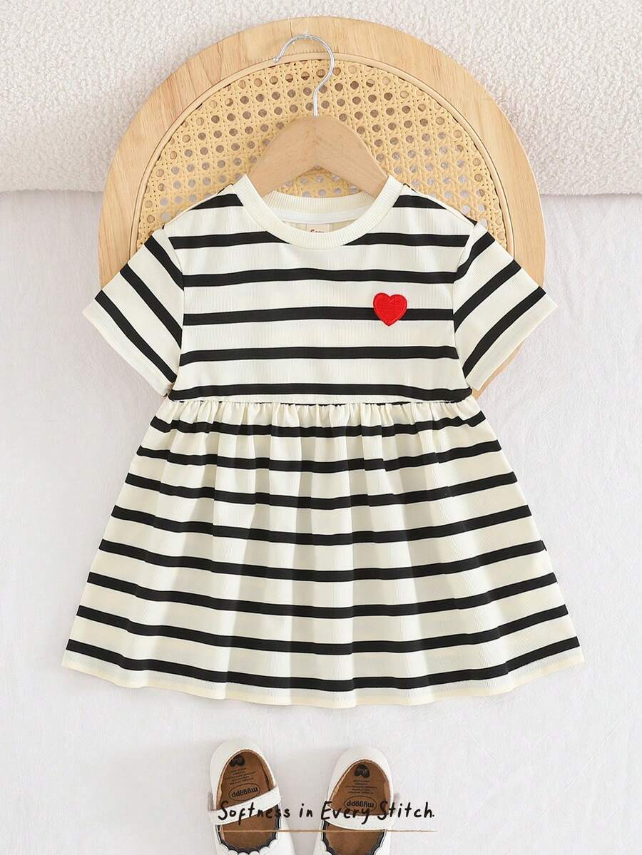 Cozy Pixies 女婴爱心条纹图案圆领长袖收腰连衣裙 - 黑色 - 查看 1