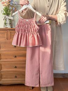 SHEIN Vintaside Kids 少女休闲甜美褶皱纹理松紧吊带背心搭配宽松阔腿裤两件套，适合日常、度假、姐妹合照、春夏穿搭、假日、夏季、旅行