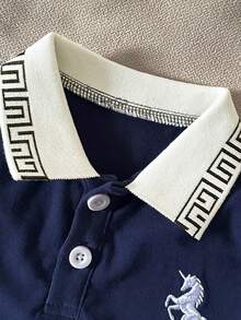 Souflis Souflis 2pcs/Set Toddler Boys Polo Collar Short Sleeve Top And Shorts Outfit, Top With Ribbed Collar And Cuffs, Embroidered Design, Textured Fabric Shorts, Perfect Summer Outfit For Baby Boys Baby Boy Casual Short Sleeve Toddler Boy Short Set Baby Boy Clothes Navy Baby Outfit Baby Boy Polo - Navy - View 5