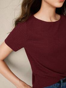 BizChic 女士单肩短袖基础款上衣，适合都市通勤、商务休闲、约会、婚礼、度假等优雅场合，夏季穿着亦可。