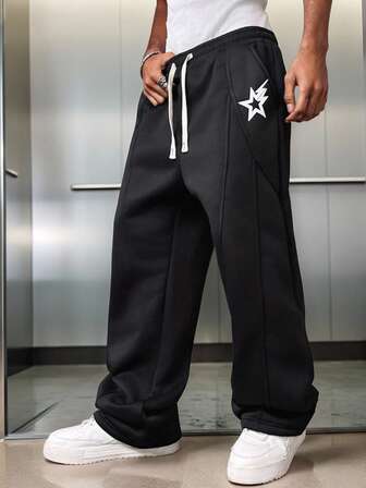 Manfinity Roghcode Heren joggingbroek met pentagramprint, trekkoord in de taille en losse pasvorm.