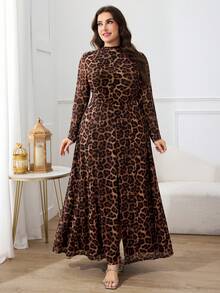 Modelyn 2025秋冬大码女装优雅荷叶边圆领长袖豹纹网纱连衣裙，适合通勤、家庭聚会等场合 - 棕色 - 查看 1