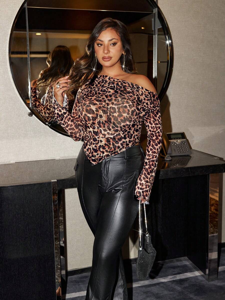 SHEIN BAE Plus Size Women Leopard Print Asymmetrical Neck Top With Pleated And Asymmetrical Hem Fall - Brown - View 1
