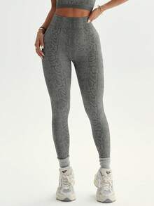 Casual Comfortable Breathable High Elasticity Seamless Leggings - Grey - View 3