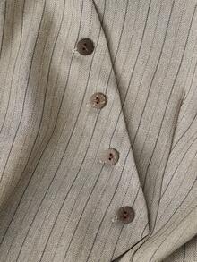 Franclia New Women's Fashion Lightweight French Casual Commuter Striped Dyed Fabric V-Neck Sleeveless Vest + Shorts Set, Spring/Summer Casual Commuter Set, Women's Suit Set - Khaki - View 5