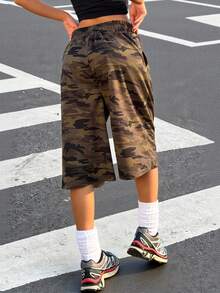 Muchica Women's Loose Camo Print Wide Leg Bermuda Shorts - Army Green - View 2