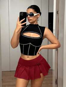 SHEIN ICON Solid Color Minimalist Collegiate Style Sexy Mini Pleated Skirt - Burgundy - View 3