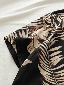 AXEPEAK Men's Woven Fashionable Casual Beach Surfing Holiday Leaf Pattern Slim Fit Short Sleeve Shirt - Black - View 5