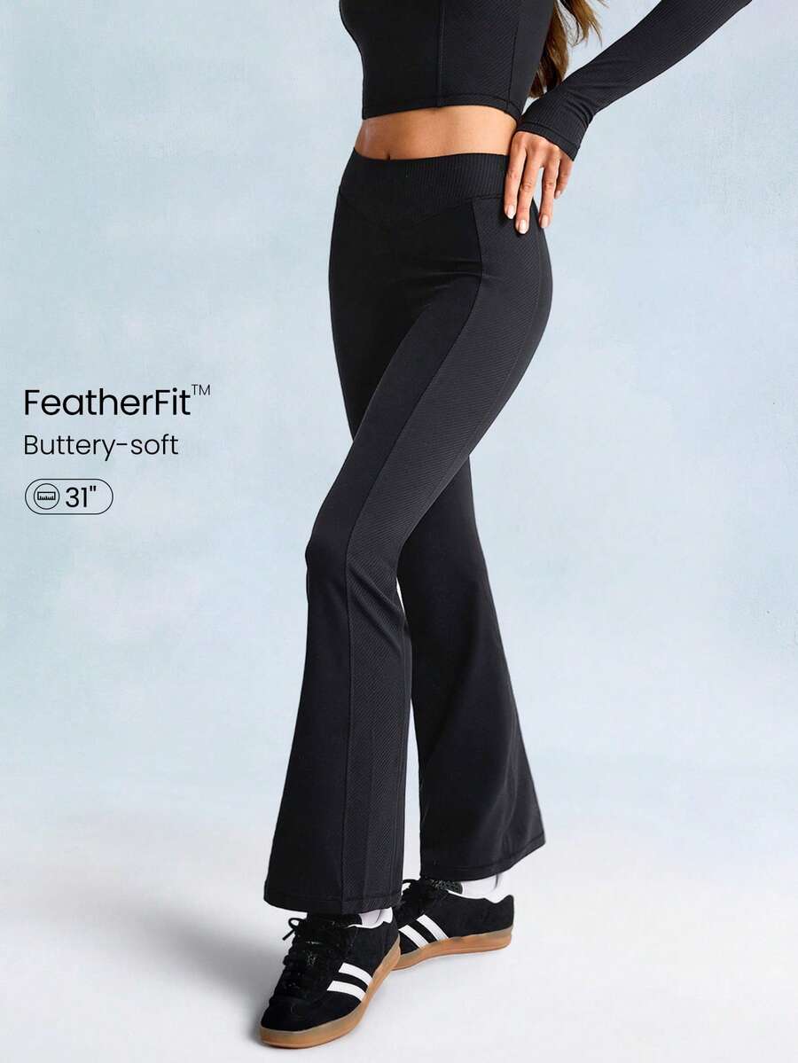 GLOWMODE 31英寸 FeatherFit™ 罗纹喇叭裤，柔软舒适，弧形腰带设计，罗纹喇叭裤型，适合日常休闲和瑜伽运动。 - 黑色 - 查看 1