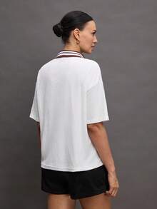 Activina 女士条纹落肩短袖口袋宽松 Polo 衫 - 杏色 - 查看 2