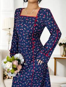 Yasmyna Vestido árabe elegante de manga larga con cuello cuadrado y estampado floral diminuto - Azul Marino - Ver 3