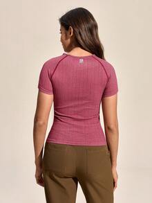 Exploreva 女士纯色圆领插肩袖修身休闲户外T恤