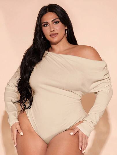 SHEIN BAE 加大码秋季黑色露肩不对称天鹅绒罗纹褶皱长袖连体衣优雅性感，适合约会和外出，适合冬季