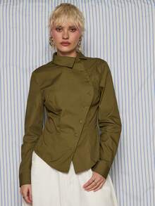 COUREZ 短袖不对称修身条纹衬衫 / Y2K 秋冬外出穿搭 女装 冬季女装 夜店装 性感外出上衣 休闲优雅新年装 - 軍綠色 - 查看 4