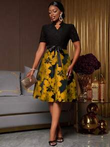 Lyxana 蕾丝提花拼接V领系带裹身优雅中长连衣裙 - 黃色 - 查看 6