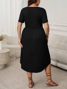 SHEIN LUNE Plus Size Basic Front Button Decor Round Neck Short Sleeve Comfortable Black Dress, Spring/Summer - Black - View 2