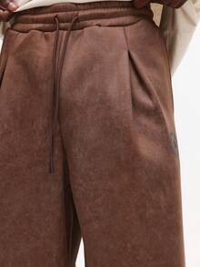 SUMWON Wide Fit Pleated Sweatpants With Elastic Waistband Casual Loose Fit Comfortable Everyday Lounge Pants For Relaxed Streetwear Style - Brown - View 5