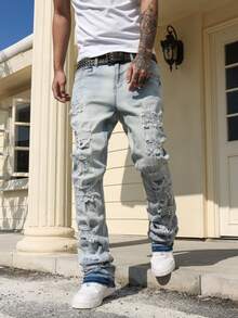 Manfinity EMRG Men's Light Blue Distressed Patch Horseshoe Slim Fit Flared Jeans Mens Ripped Jeans Streetwear Jeans - Light Wash - View 3