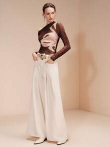 Revavyn Blusa elegante y ajustada con estampado floral y transparencia para mujer - Marrón - Ver 8