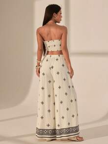 SHEIN PETITE Women's Vacation Clashing Print Elegant Casual Stretchy Slimming Shirred Top Wide Leg Pants Set Tube Top And Pants Set Women Summer Clothes Women Two Pieces Outfits Vacation Outfits Woman Vacation Two Pieces Set Boho Women Clothing Flower - Beige - View 2