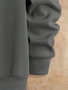 HIMLAND 男士休闲标语印花圆领卫衣，秋冬季 - 灰色 - 查看 3