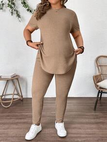 SHEIN 2件套孕妇加大码纯色圆领短袖开衩下摆休闲罗纹针织套装 - 卡其色 - 查看 6