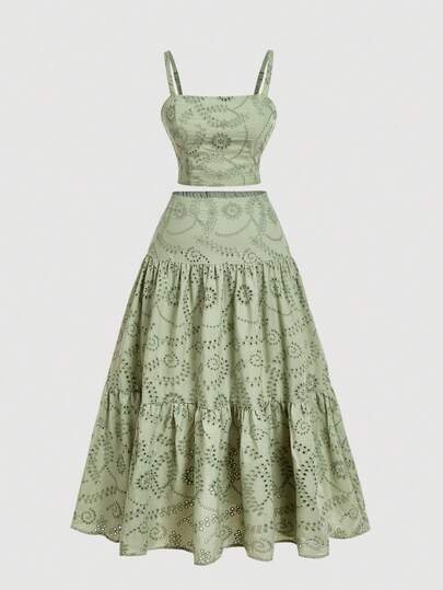 SHEIN MOD Vestido maxi de 2 piezas con bordado blanco para mujer de talla grande, estilo bohemio con volantes multicapa en el bajo, adecuado para citas, vacaciones, picnics, ropa de playa, atuendo cómodo