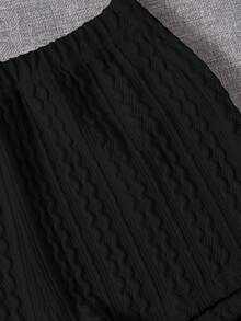 SHEIN EZwear 夏季穿搭：弹力腰纯色纹理短裤 - 黑色 - 查看 4