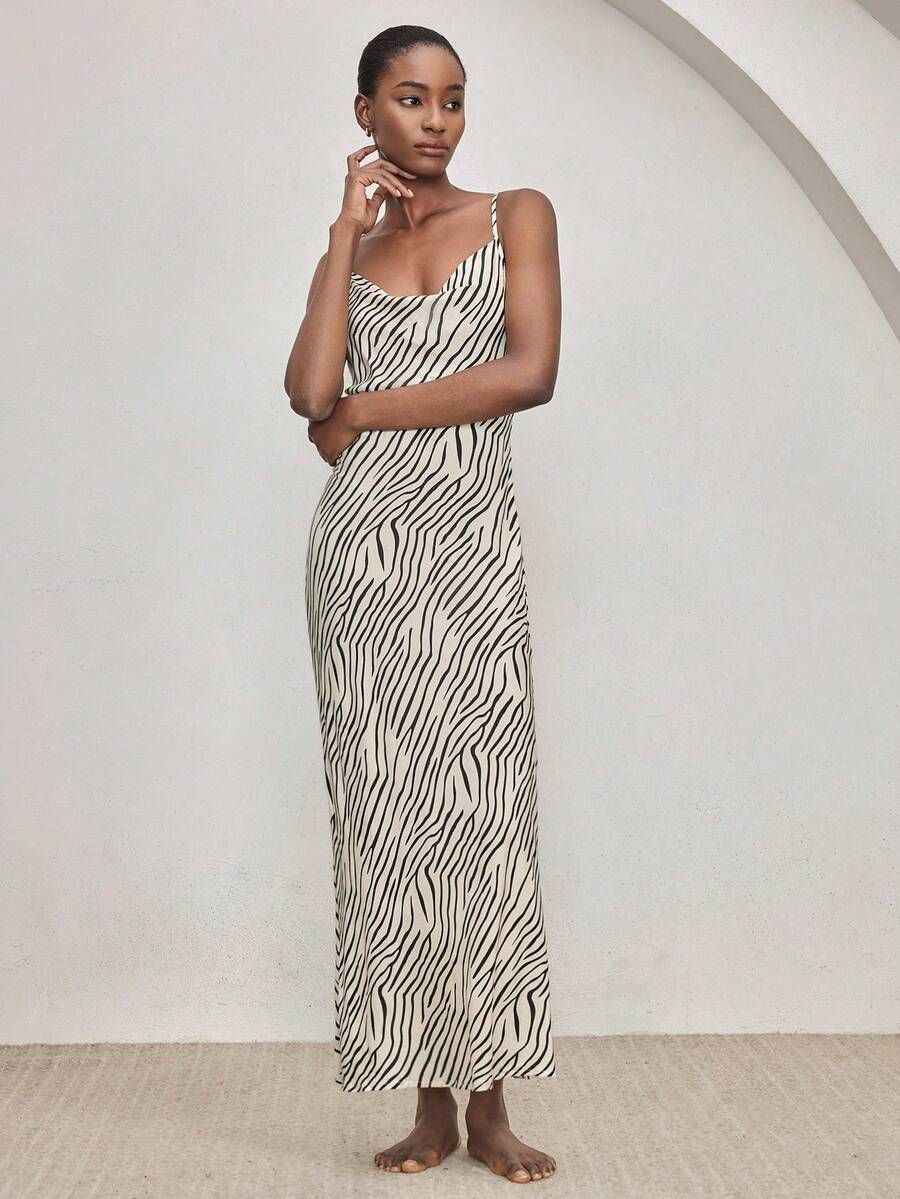 Ocili Áo ngủ nữ gợi cảm với cổ khoét sâu, lưng hở, họa tiết da báo, cổ xếp ly. - Nhiều màu - Xem 1