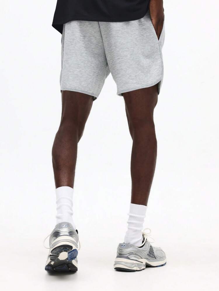 Jogging-Shorts mit abgerundetem Saum und Kordelzug