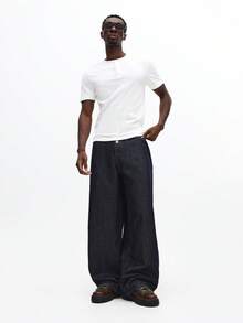 SUMWON 阔腿纽扣牛仔裤，高腰设计，宽松舒适版型，适合日常休闲穿着。 - 黑色 - 查看 3