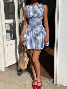 MainGRL 夏季休闲度假格子吊带迷你连衣裙 - 藍白色 - 查看 3