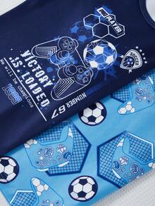 两套男童贴身睡衣，两种款式可选：海军蓝足球游戏元素款和浅蓝色足球控制器印花款，搭配同款短裤，酷炫的电竞和运动风设计，柔软弹力面料，穿着舒适，适合小男孩，可机洗。 - 彩色 - 查看 10