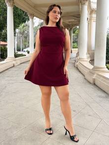 Nezia Cruz Plus Size Women's Red Ruched Mini Dress, Elegant Beach Vacation Dress - Burgundy - View 3